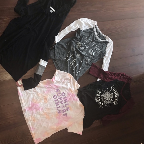 4 excellent SHIRTS all XS size - Picture 2 of 7